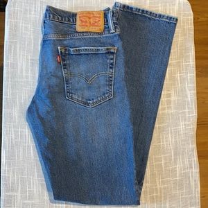 DONATED.  Levi Strauss & Co jeans